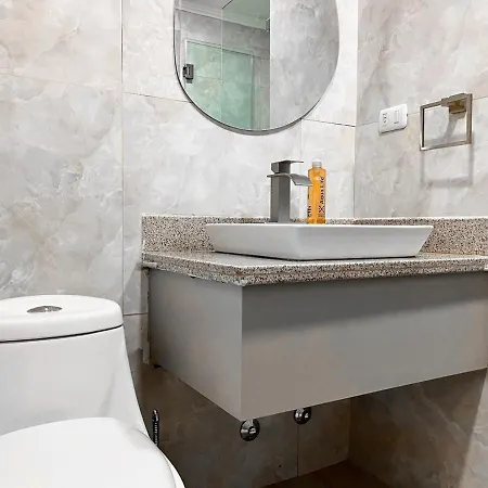 Depa De Lujo Con Piscina Y Jacuzzi Guayaquil Exterior photo
