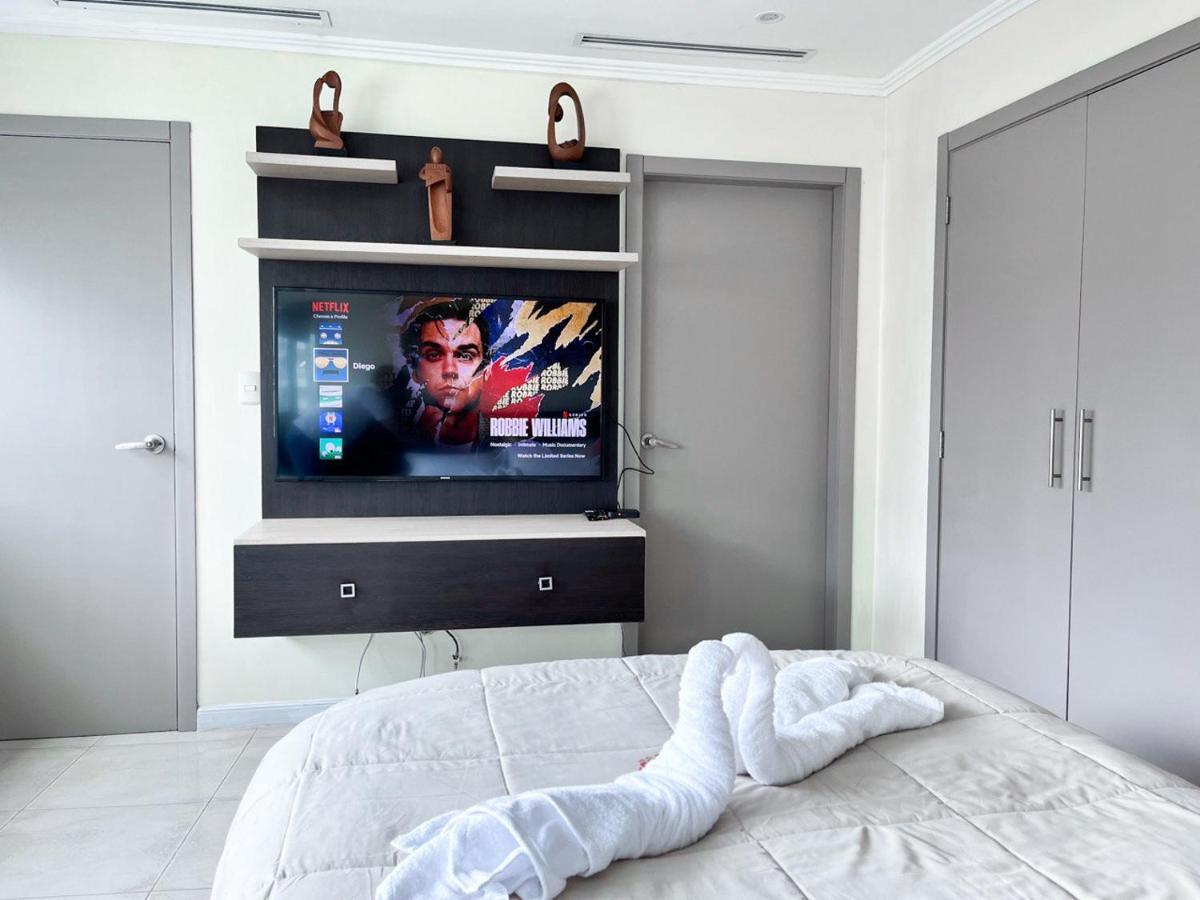 Depa De Lujo Con Piscina Y Jacuzzi Guayaquil