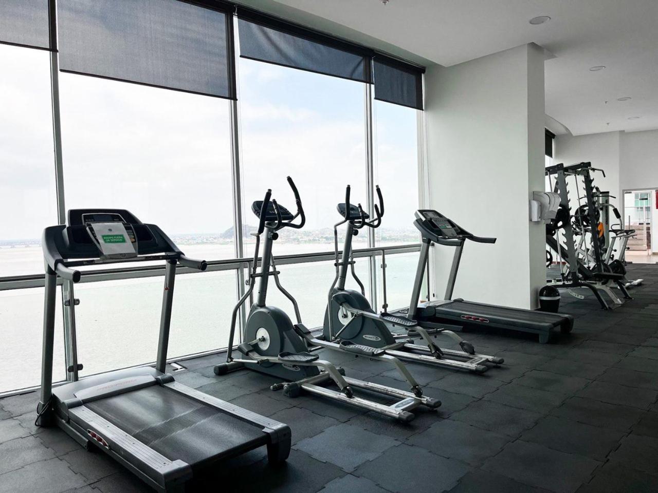 Depa De Lujo Con Piscina Y Jacuzzi * Guayaquil