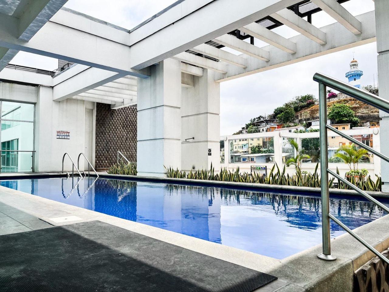 Depa De Lujo Con Piscina Y Jacuzzi *