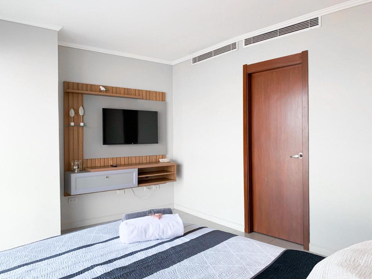 Depa De Lujo Con Piscina Y Jacuzzi Apartment Guayaquil